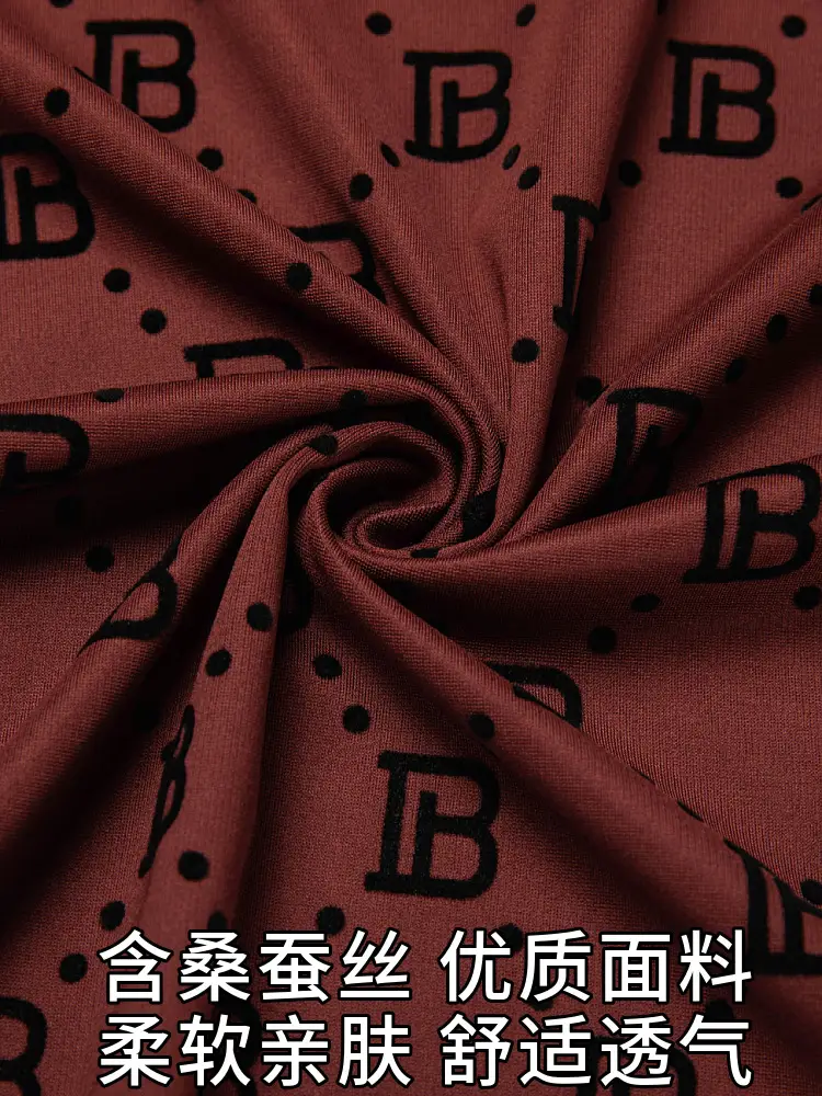 Men's Maroon Jacquard Rhinestone T-Shirt Medium - Image 6