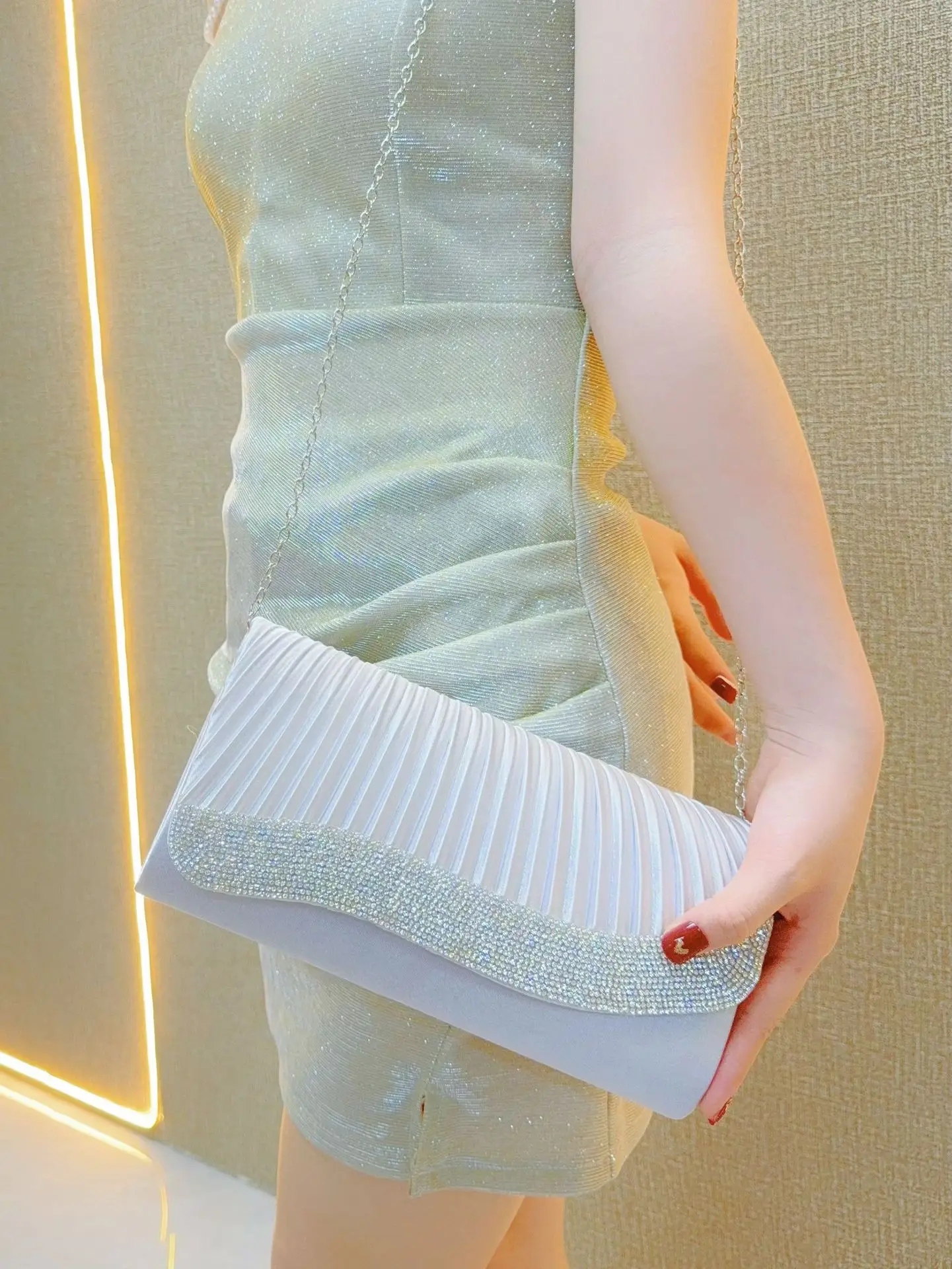 Diamond Clutch Bag for Women Light Blue Shoulder Crossbody — feature 9