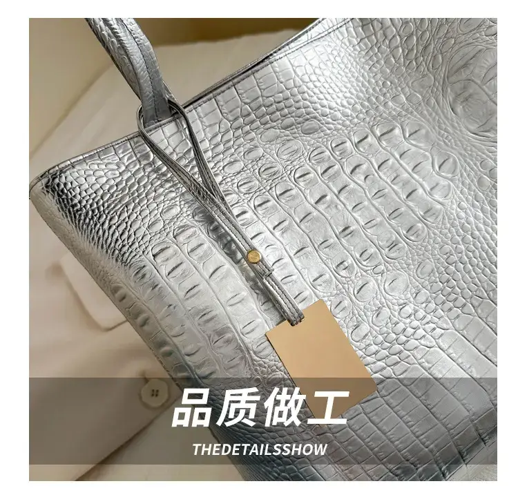 Large Capacity Crocodile Pattern Women's Bag — feature 5