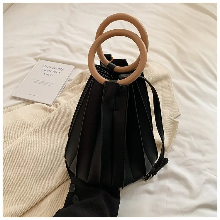 2026 Summer Pleated Bag for Women Crossbody Mobile — feature 24