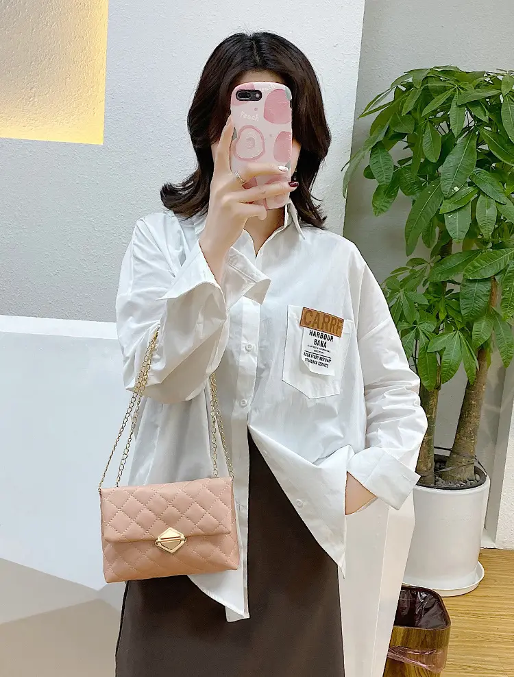 Ice Cream Lock Chain Crossbody Bag 2024 New Fashion — feature 1