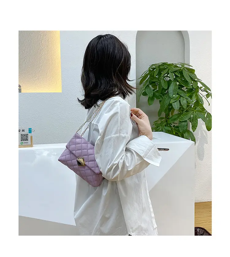 Ice Cream Lock Chain Crossbody Bag 2024 New Fashion — feature 16