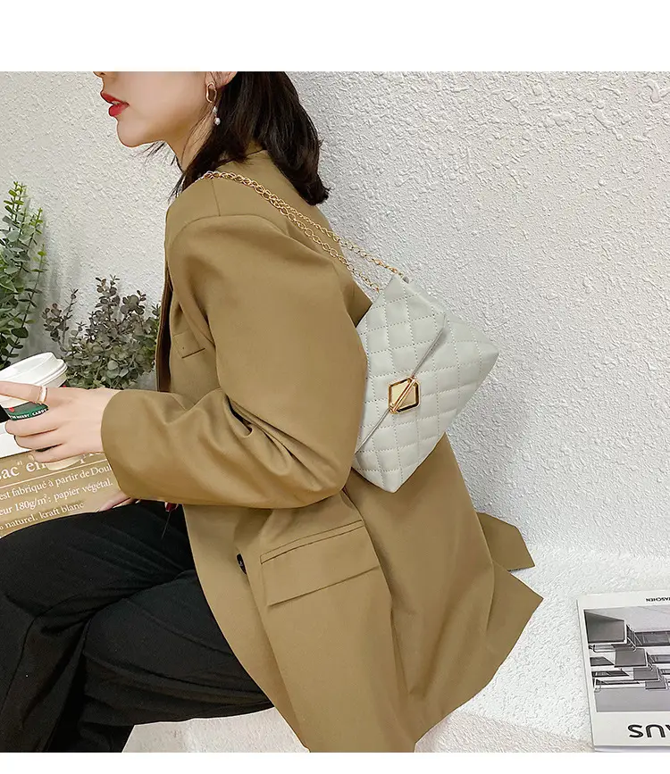 Ice Cream Lock Chain Crossbody Bag 2024 New Fashion — feature 22