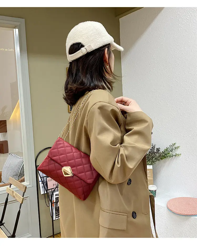 Ice Cream Lock Chain Crossbody Bag 2024 New Fashion — feature 5
