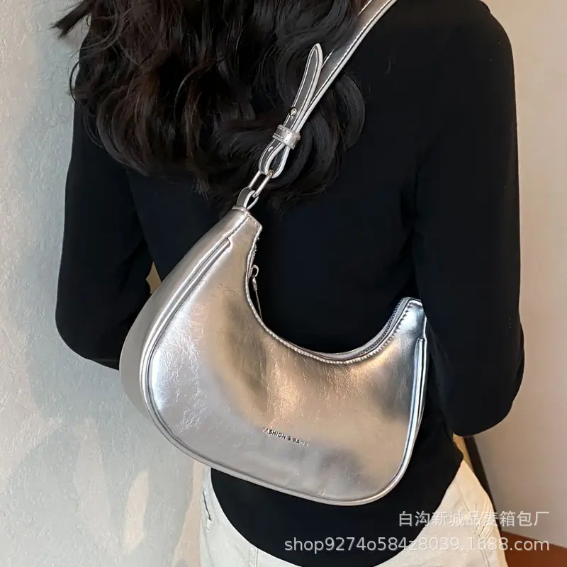 White French Niche Crossbody Bag for Women - Image 7