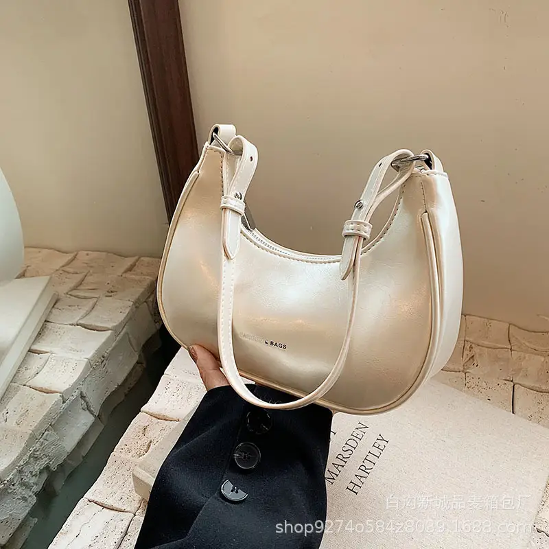 White French Niche Crossbody Bag for Women - Image 4