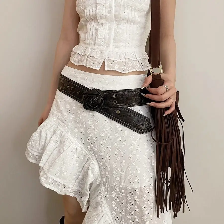 Women's Vintage Rose Belt with Rose Detail - Image 3