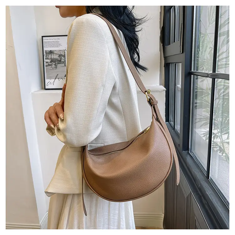 Vintage Underarm Crossbody Bag Brown Large Capacity - Image 7