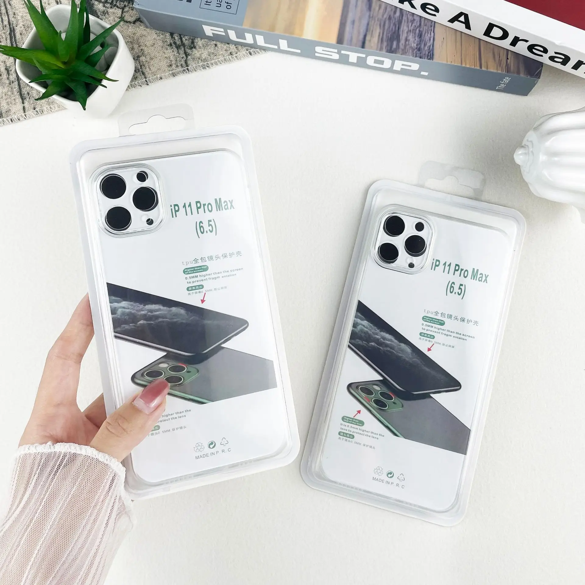 Apple 17 Pro 15 Four-Corner Transparent Phone Case - Image 4