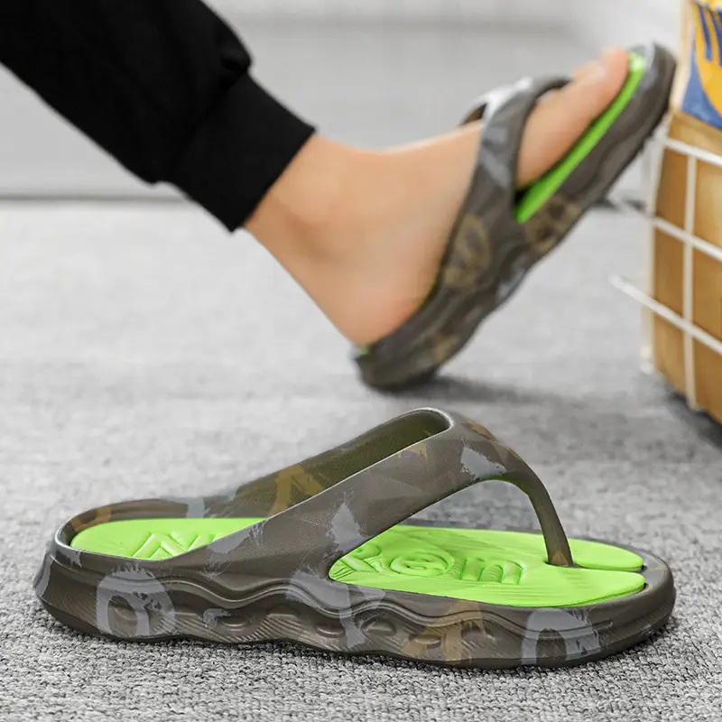 Thick-soled flip-flops men's summer outdoor crossing south net red clip-on sandals non-slip wear-resistant seaside casual beach shoes