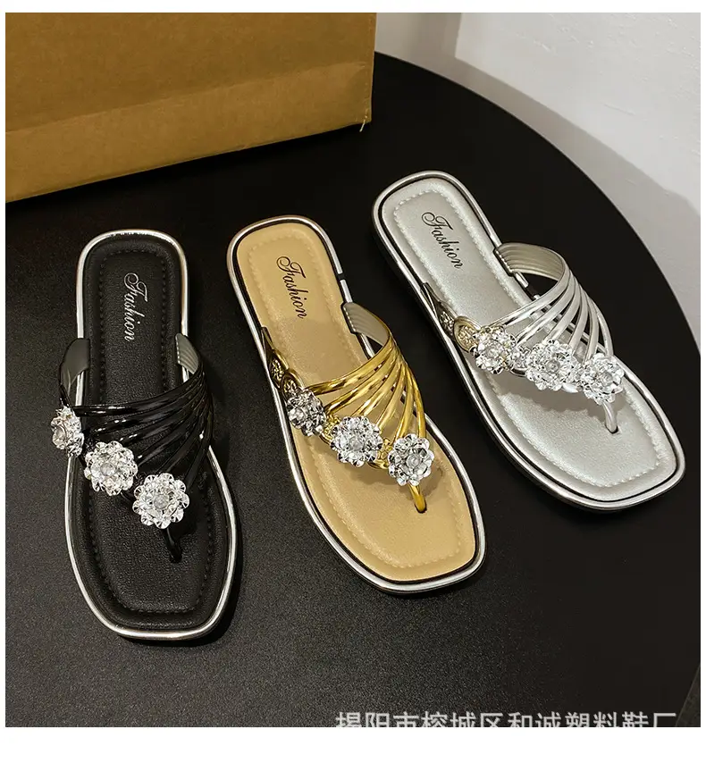 Fashion Trendy Thick Bottom silver Flip-Flops Women's Shoes 2024 Summer Outer Wear Flip-Flops Beach Sandals Women's Shoes — feature 1