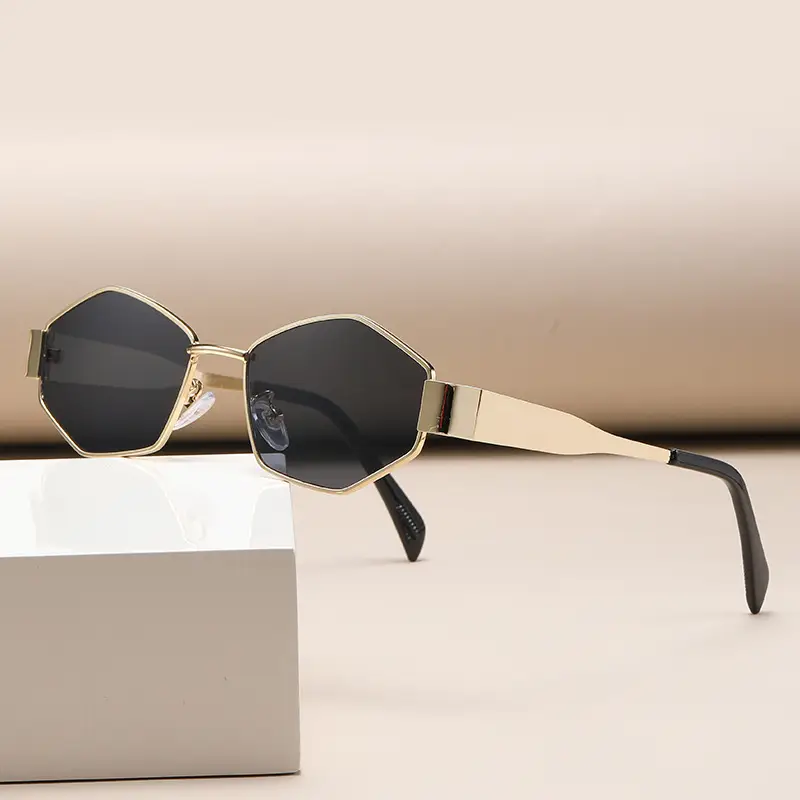 Women's Diamond Metal Retro Sunglasses Grey — feature 21