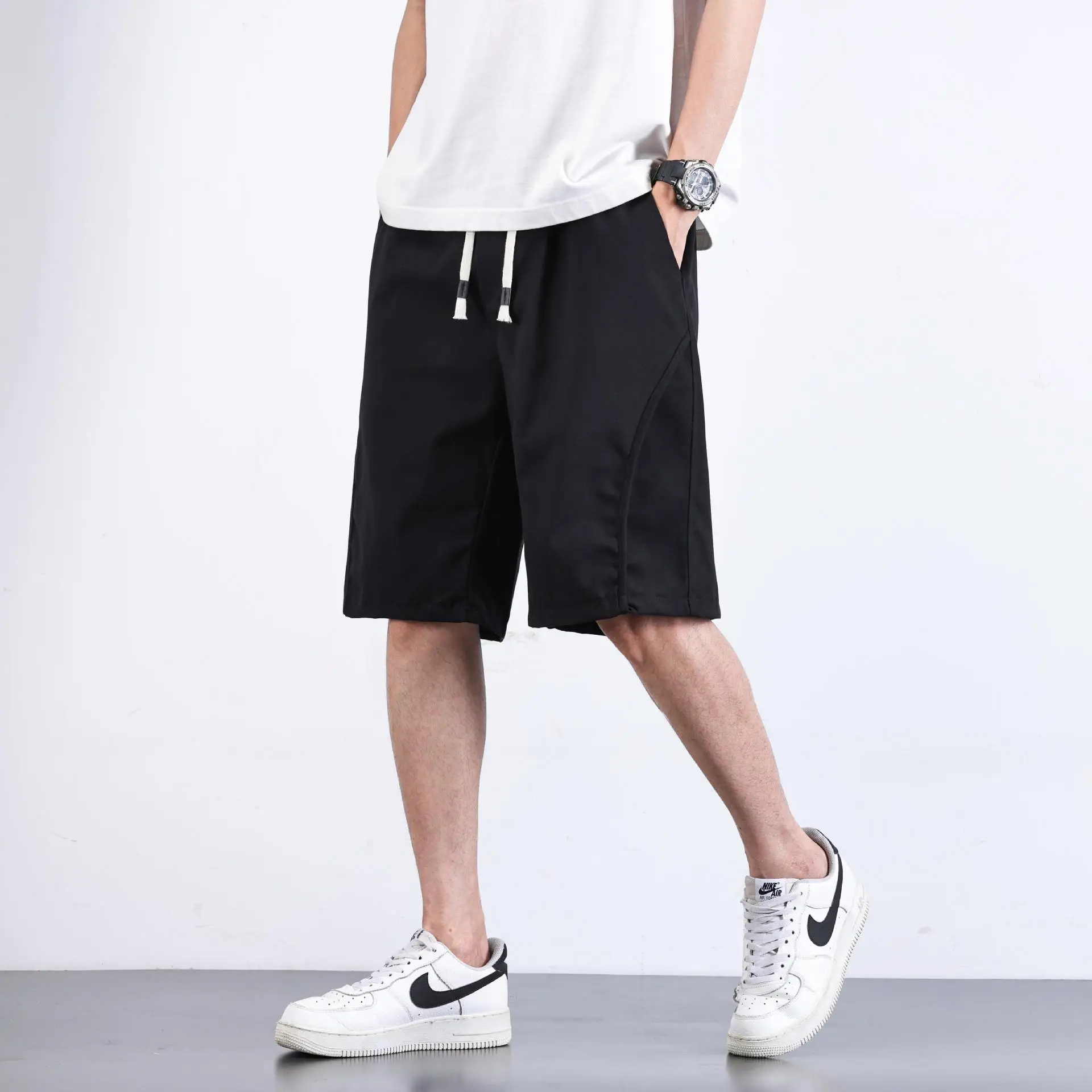 Men Army Green Shorts Mid-Length Functional Summer Wear - Image 3