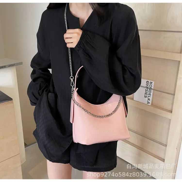 Silver Chain Shoulder Bag for Women 2026 — feature 27