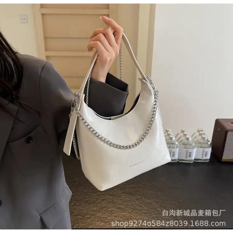 Silver Chain Shoulder Bag for Women 2026 — feature 33