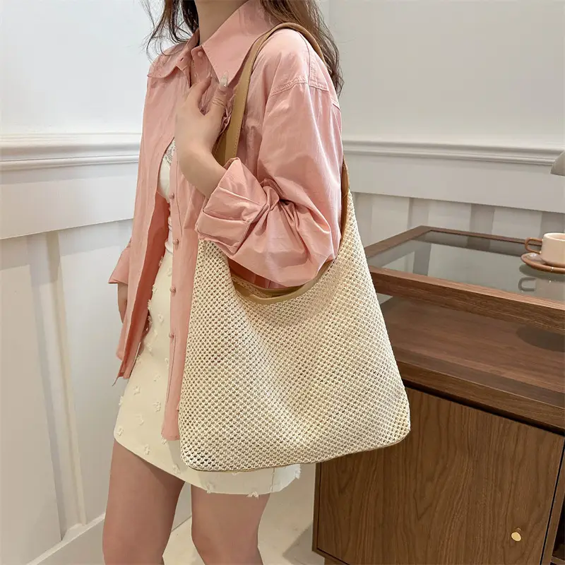 Straw Bag Large Capacity Women Shoulder Bag - Image 6