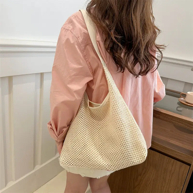 Straw Bag Large Capacity Women Shoulder Bag - Image 7