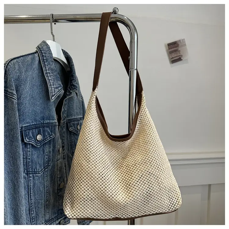 Straw Bag Large Capacity Women Shoulder Bag - Image 4