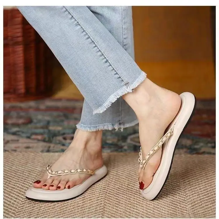 Women's Leather Chain Flip-Flops Summer 2024 — feature 1