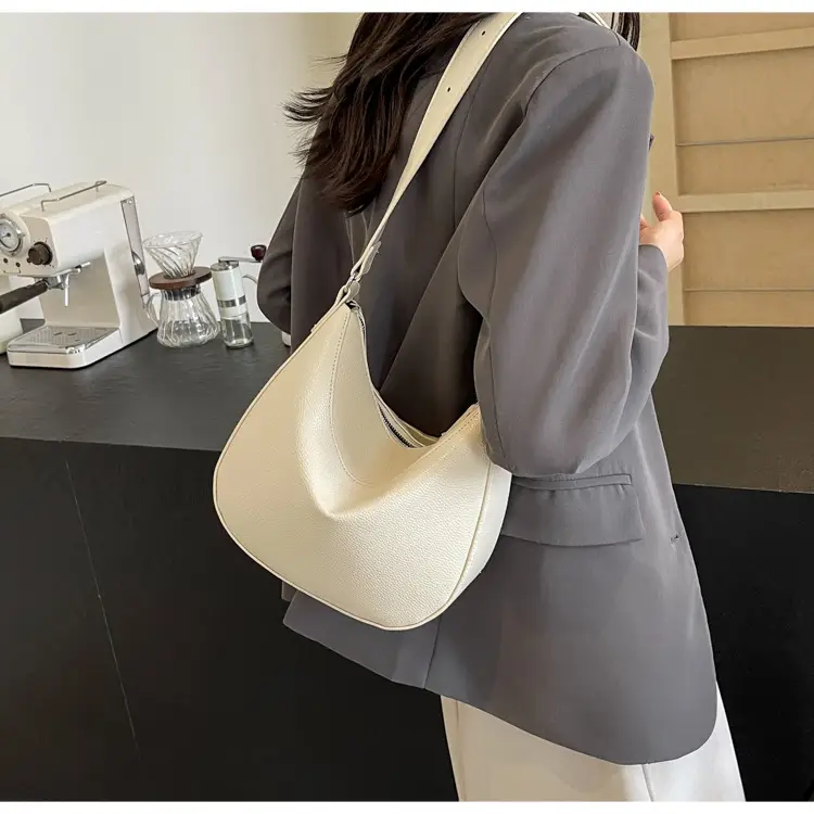 Women's Trendy Crossbody Bag Pure Leather Tan 2024 — feature 6