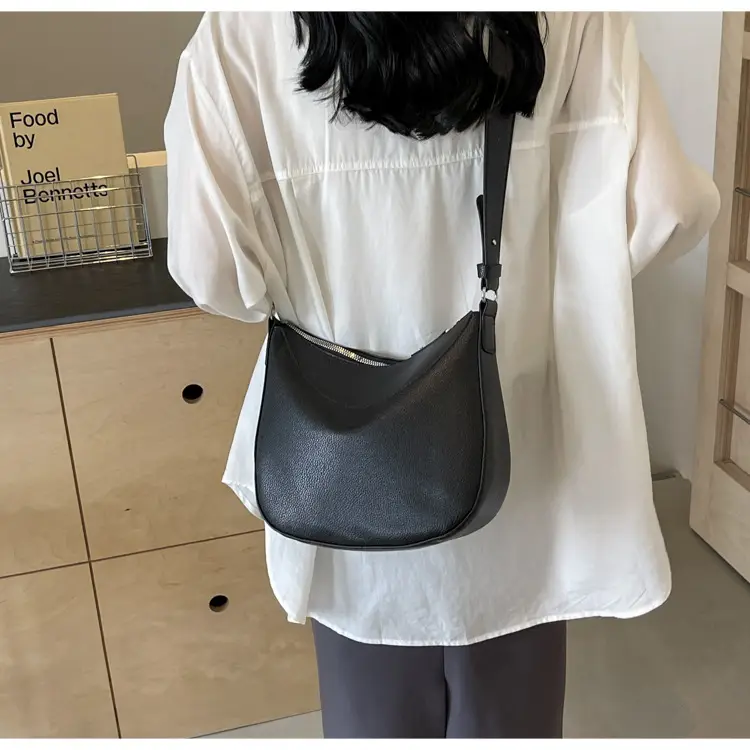 Women's Trendy Crossbody Bag Pure Leather Tan 2024 — feature 9