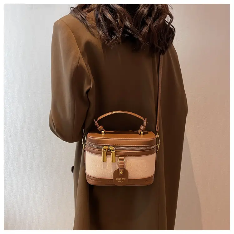 Vintage Textured Shoulder Crossbody Bag for Women 2024 — feature 11
