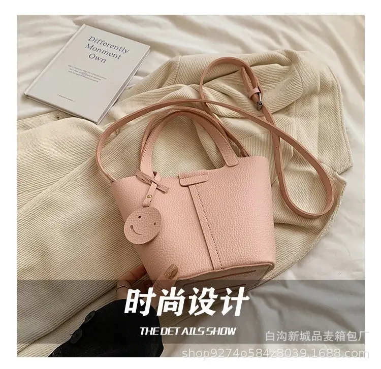 Black Crossbody Shoulder Bag for Women 2026 — feature 10