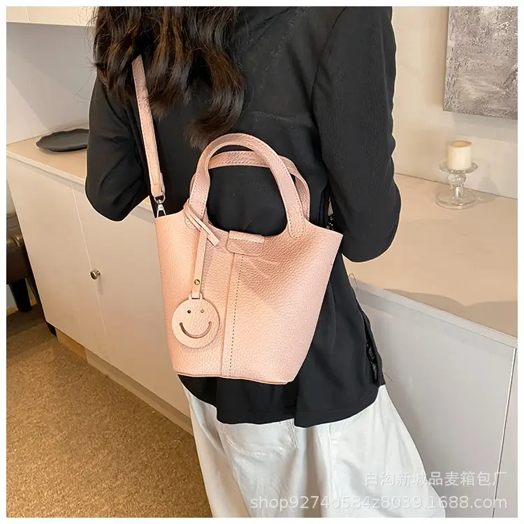 Black Crossbody Shoulder Bag for Women 2026 — feature 18