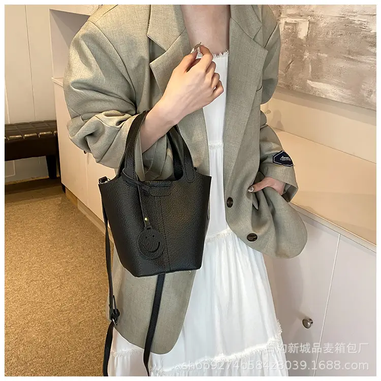 Black Crossbody Shoulder Bag for Women 2026 — feature 21