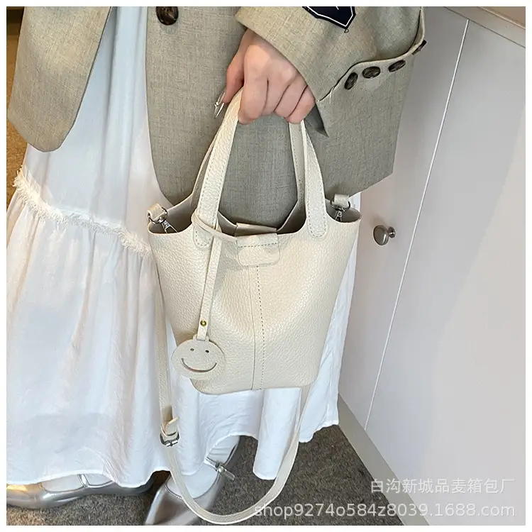 Black Crossbody Shoulder Bag for Women 2026 — feature 26