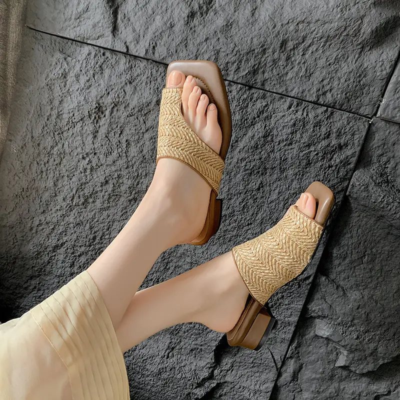 French Vintage Woven Flip-on Sandals Women Summer - Image 4