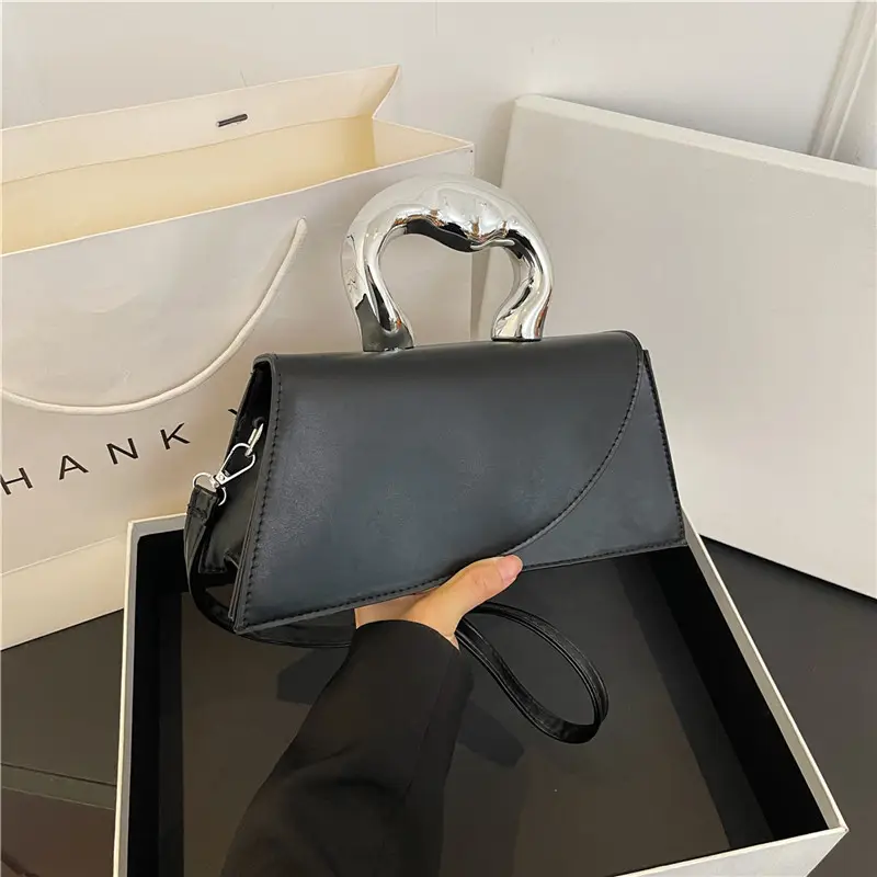 2024 Women's White & Beige Shoulder Bags with Crossbody Design