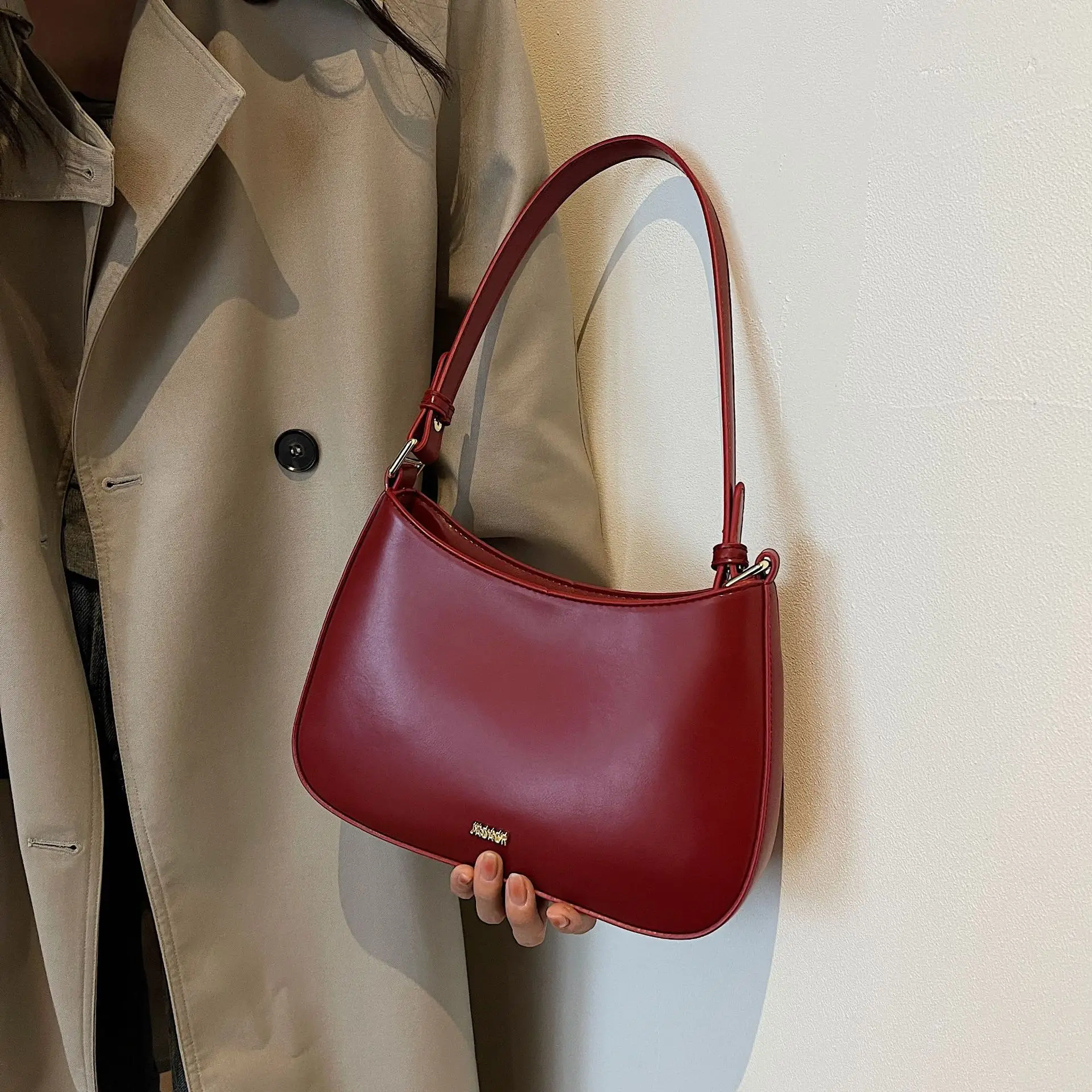 Women's Korean Style Chain Shoulder Bag Red 2024 - Image 7