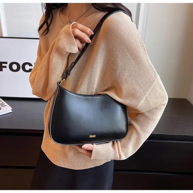 Women's Korean Style Chain Shoulder Bag Red 2024 — feature 19