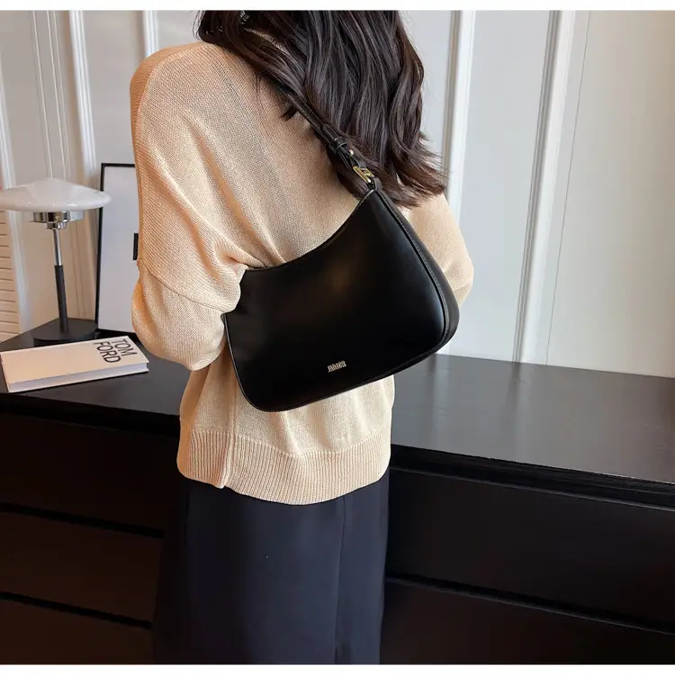 Women's Korean Style Chain Shoulder Bag Red 2024 — feature 20