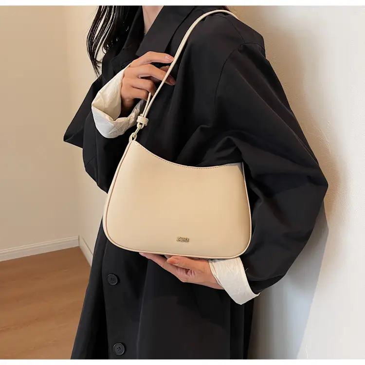 Women's Korean Style Chain Shoulder Bag Red 2024 — feature 23