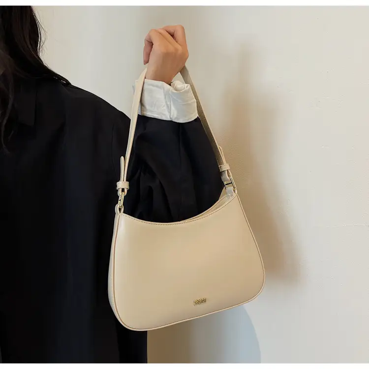 Women's Korean Style Chain Shoulder Bag Red 2024 — feature 27