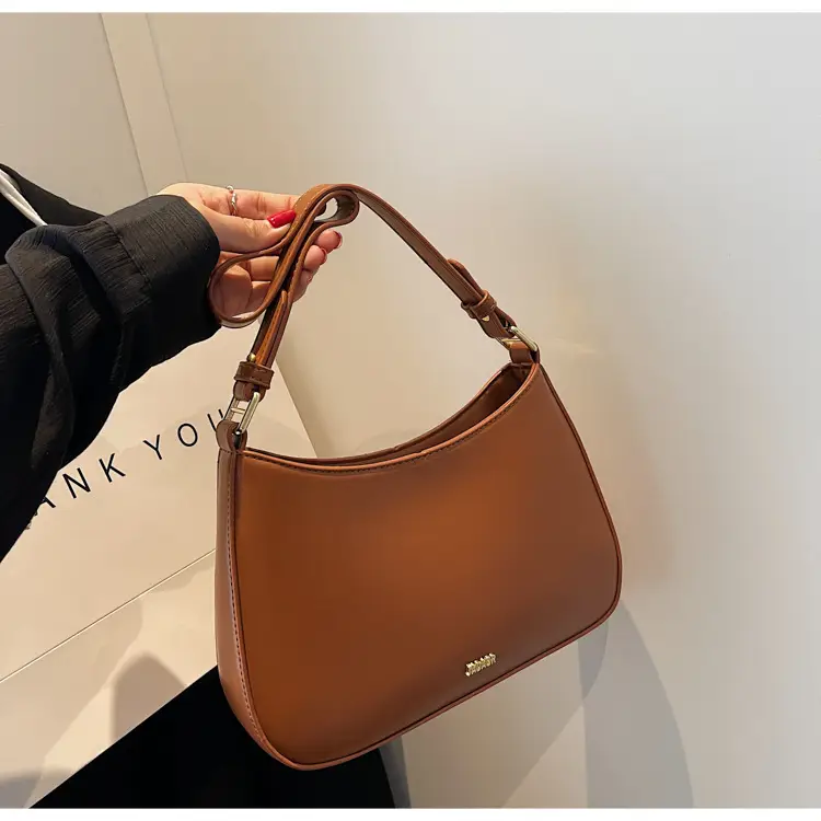 Women's Korean Style Chain Shoulder Bag Red 2024 — feature 37