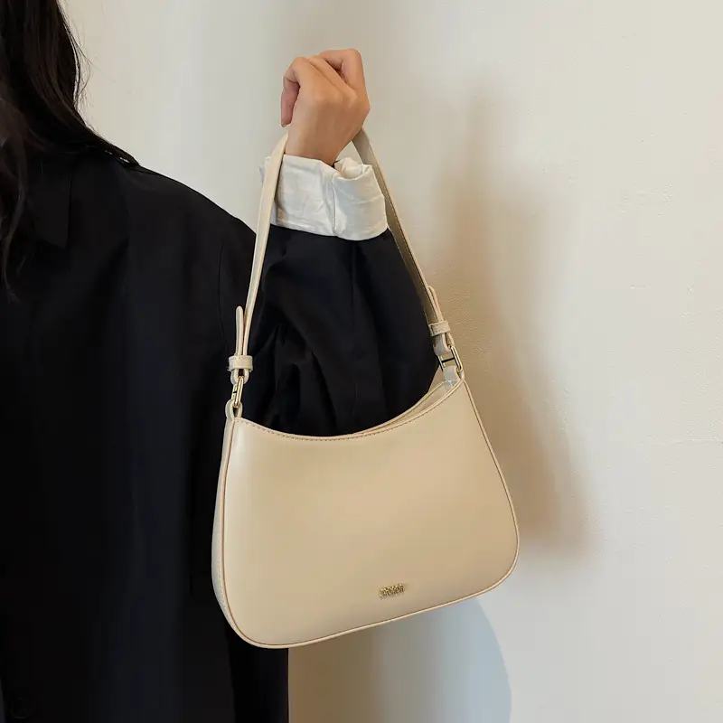 Women's Korean Style Chain Shoulder Bag Red 2024 - Image 3
