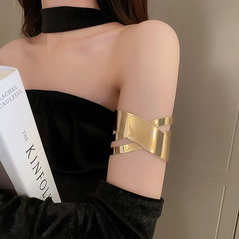 35# bracelet-gold-cross