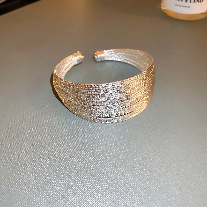 Europe and the United States cross-border metal flower bracelet exaggerated niche high sense bracelet arm ring design temperament jewelry wholesale