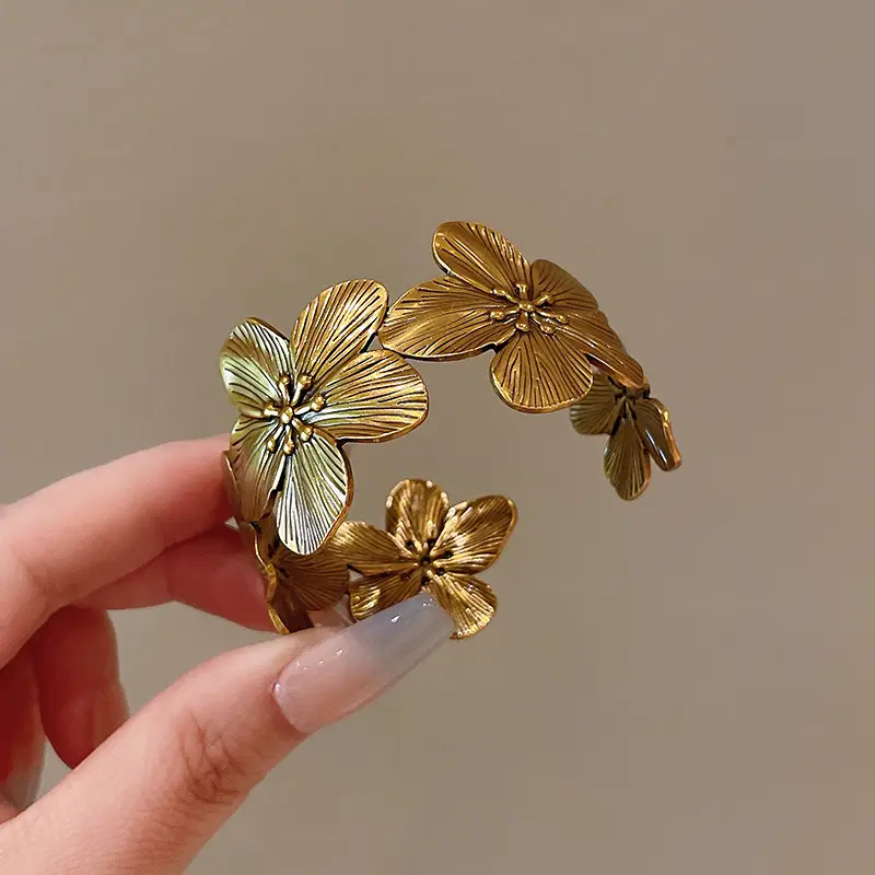 Europe and the United States cross-border metal flower bracelet exaggerated niche high sense bracelet arm ring design temperament jewelry wholesale
