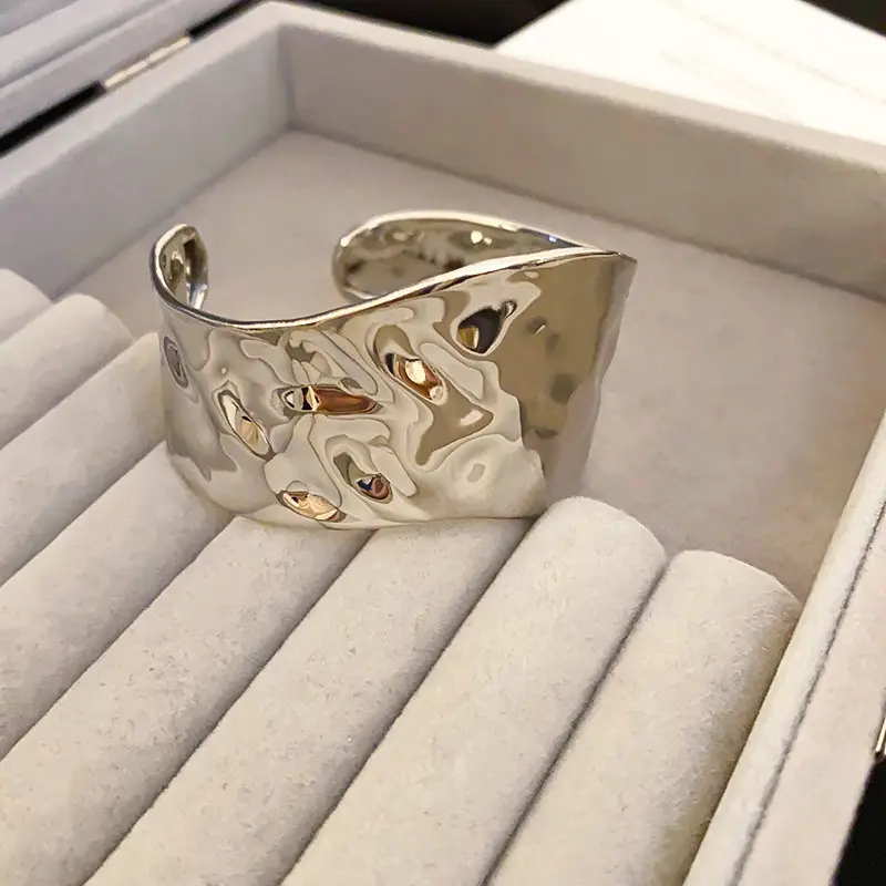 Europe and the United States cross-border metal flower bracelet exaggerated niche high sense bracelet arm ring design temperament jewelry wholesale