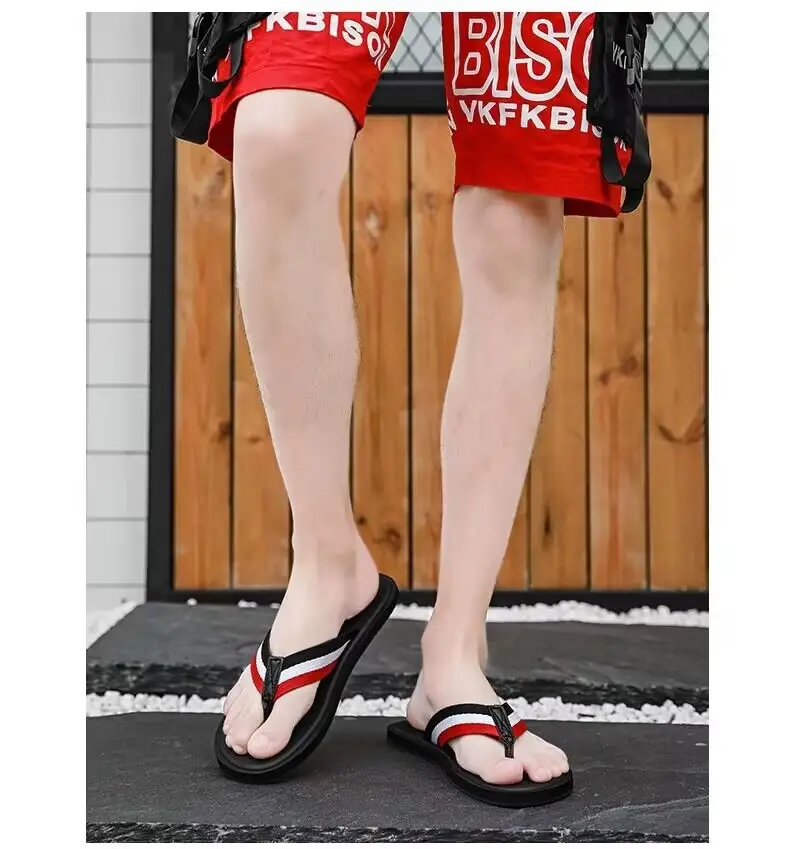 Men's Summer Slip-On Outdoor Flip-Flops Non-Slip — feature 1