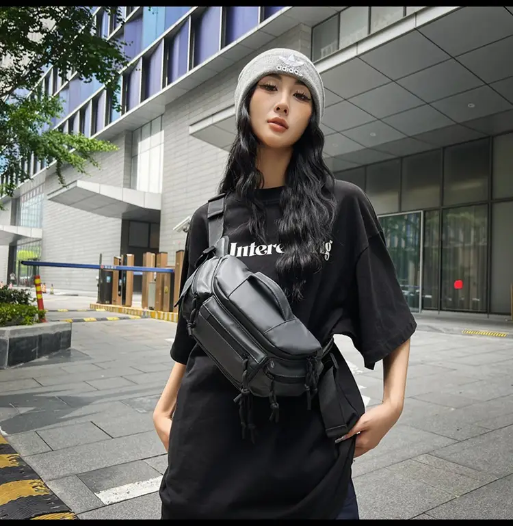 Men's Black Crossbody Sports Bag Satchel Design — feature 34