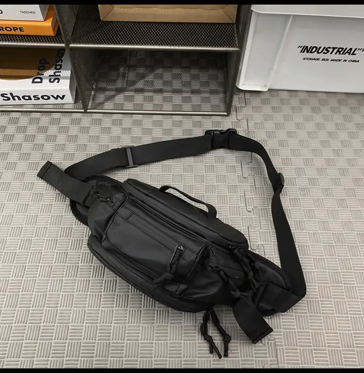 Men's Black Crossbody Sports Bag Satchel Design — feature 43