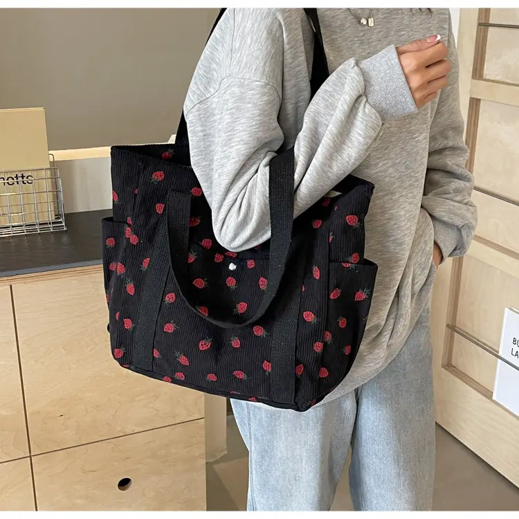 Women Printed Flannel Large Bag Pink Heart Design — feature 17