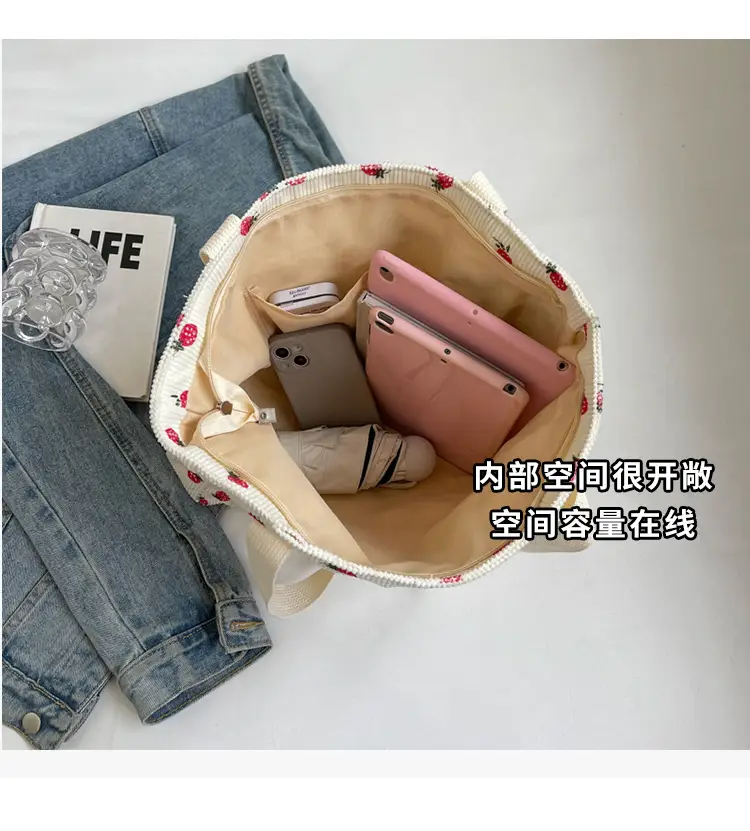 Women Printed Flannel Large Bag Pink Heart Design — feature 9