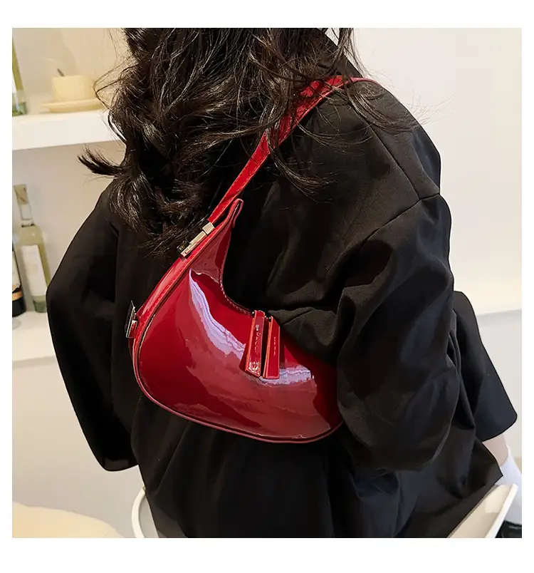 Women Patent Leather Bright Shoulder Bag 2024 — feature 11