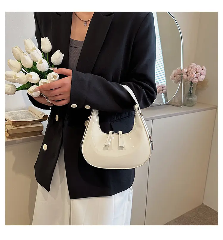 Women Patent Leather Bright Shoulder Bag 2024 — feature 8